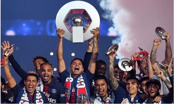 Ligue 1 là giải đấu chuyên nghiệp dành cho các câu lạc bộ của Pháp
